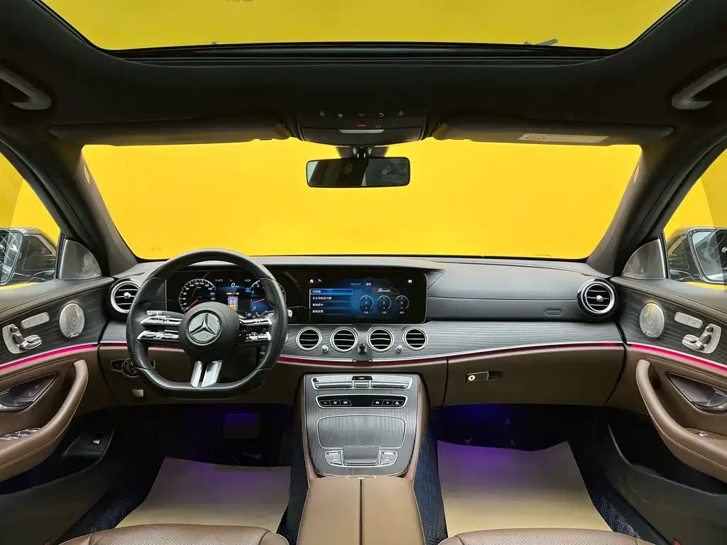 MERCEDES-BENZ E CLASS