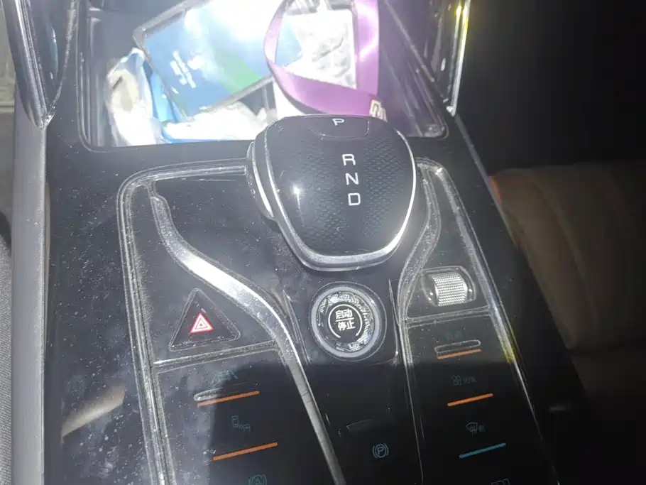 BYD Tang New Energy — миниатюра 16