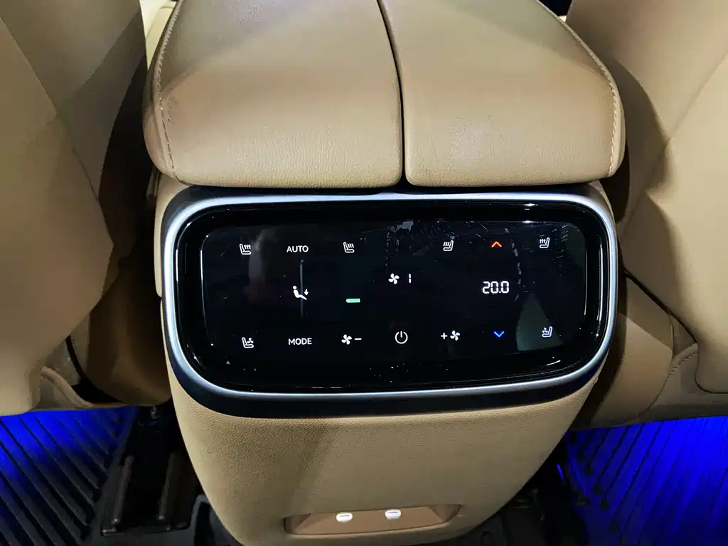 AITO AITO M7 — миниатюра 13