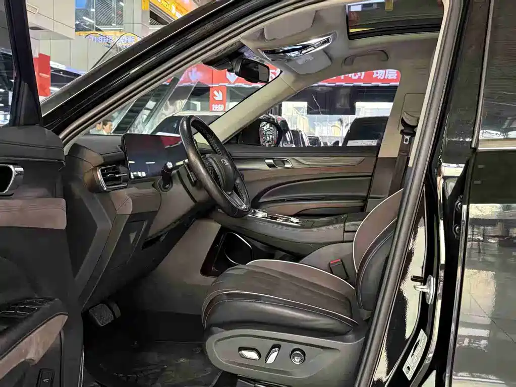 Ford Equator 2023 EcoBoost 225 7 мест（2/2/3）