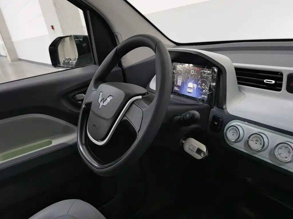 Wuling MINIEV — миниатюра 22