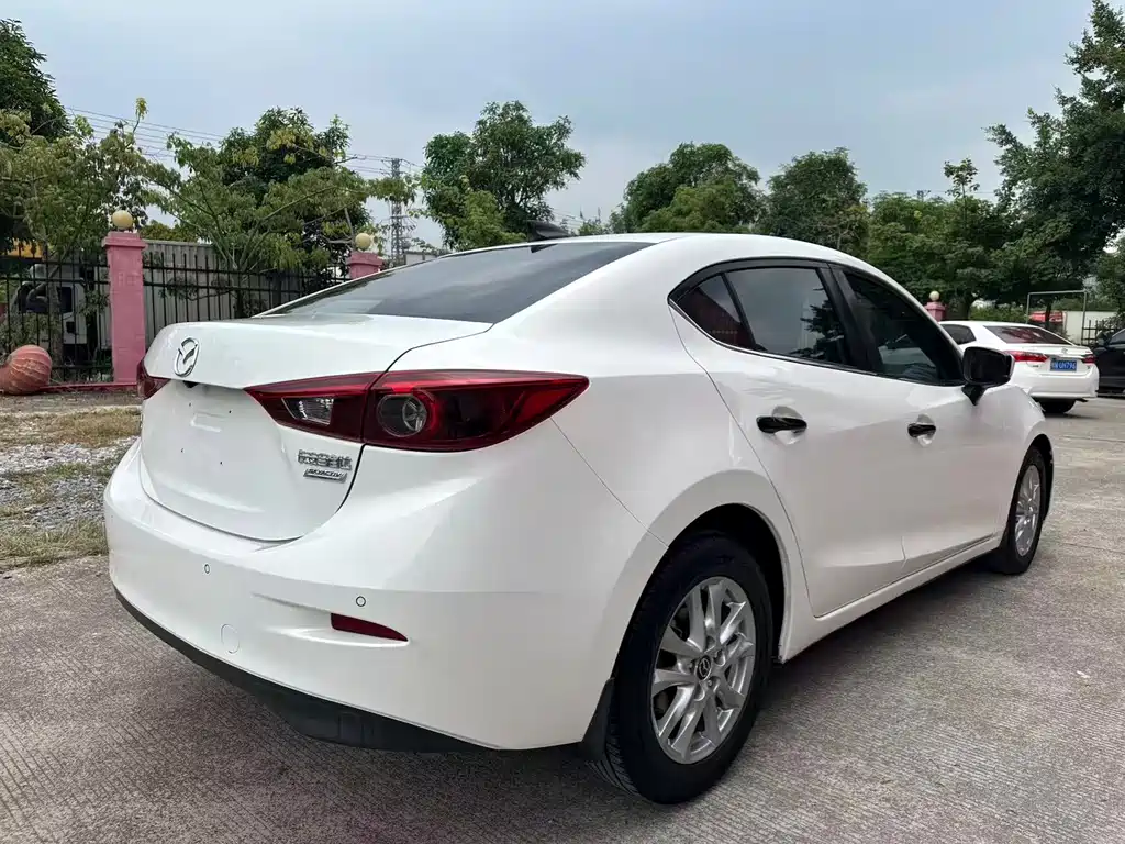 Mazda 3 Axela — миниатюра 4