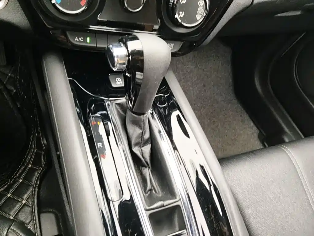 Honda Vezel — миниатюра 19