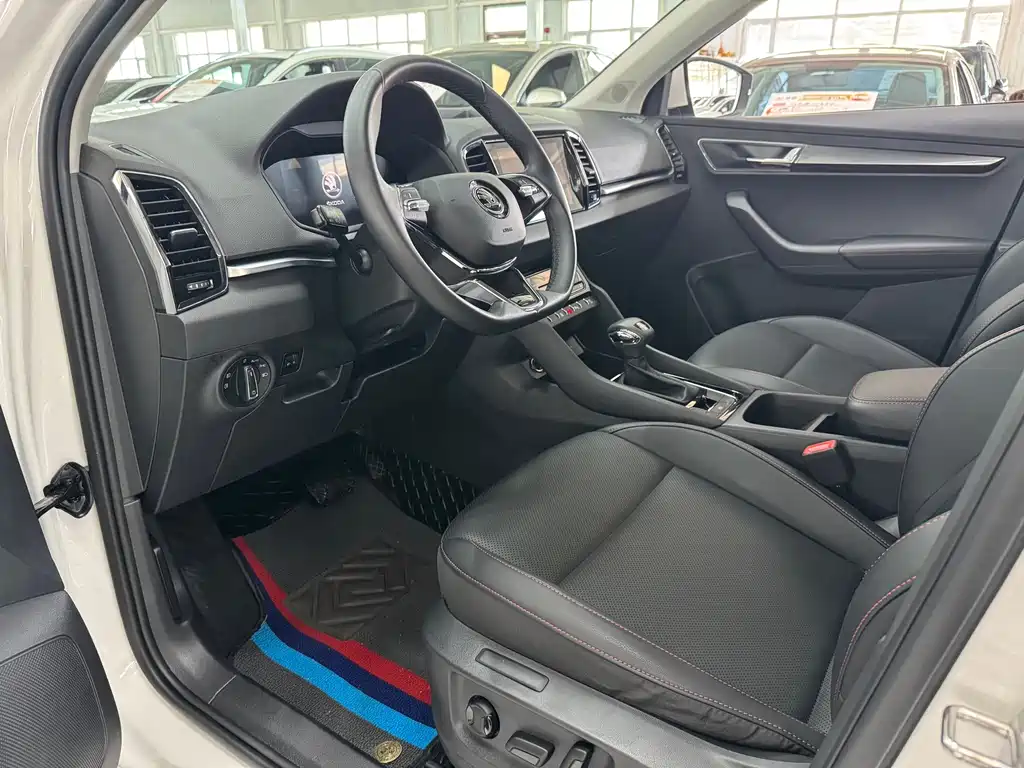 Skoda Karoq — миниатюра 7