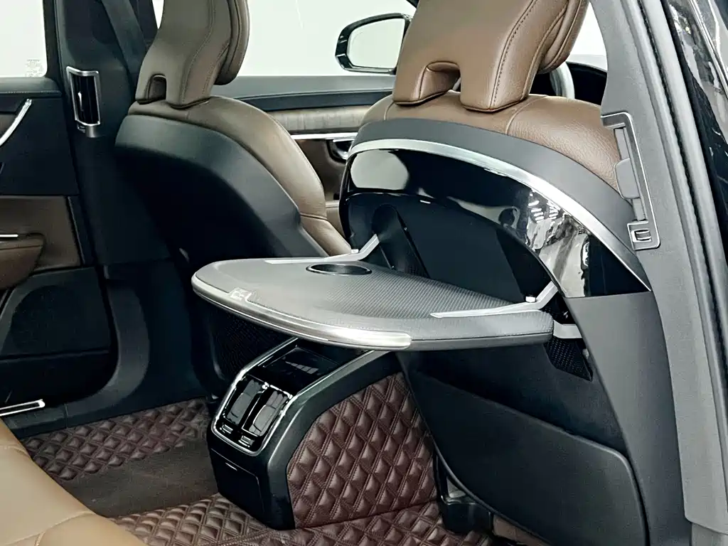 Volvo S90 — миниатюра 10
