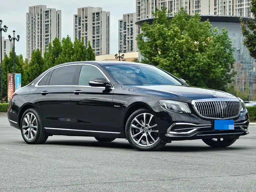 Mercedes-Benz E-Class — миниатюра 3