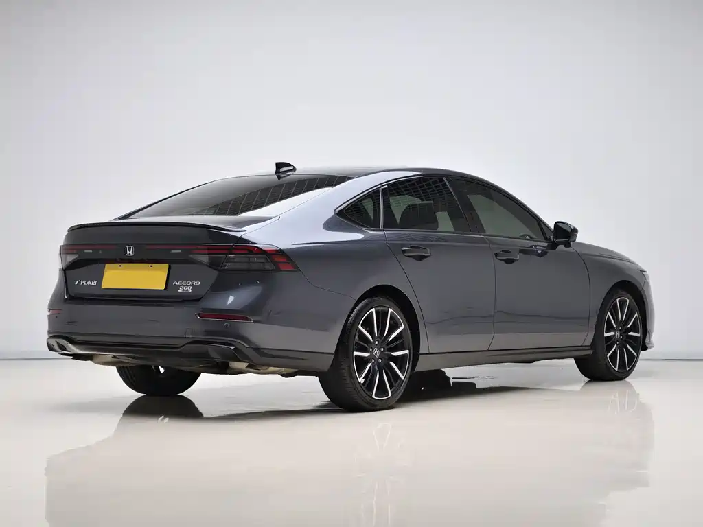 Honda Accord — миниатюра 6