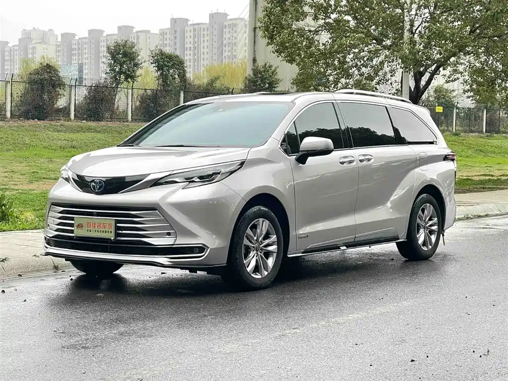 Toyota Sienna 2022