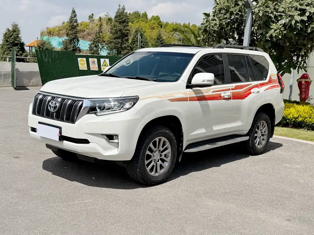 TOYOTA PRADO