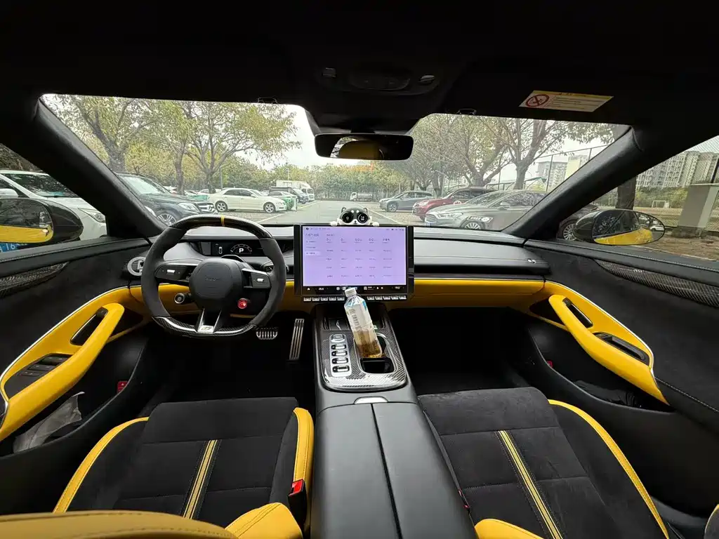 XIAOMI CAR XIAOMI SU7 ULTRA