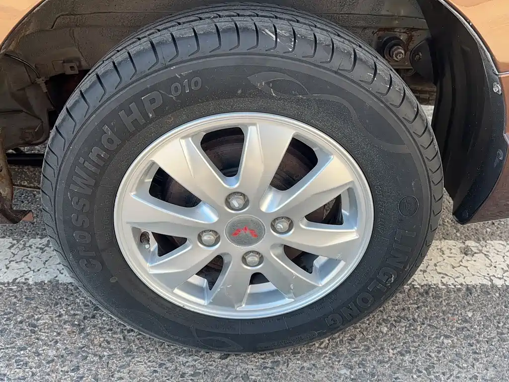 Wuling Hongguang — миниатюра 11