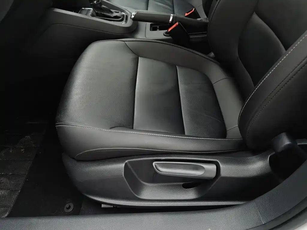 Volkswagen Sagitar — миниатюра 20
