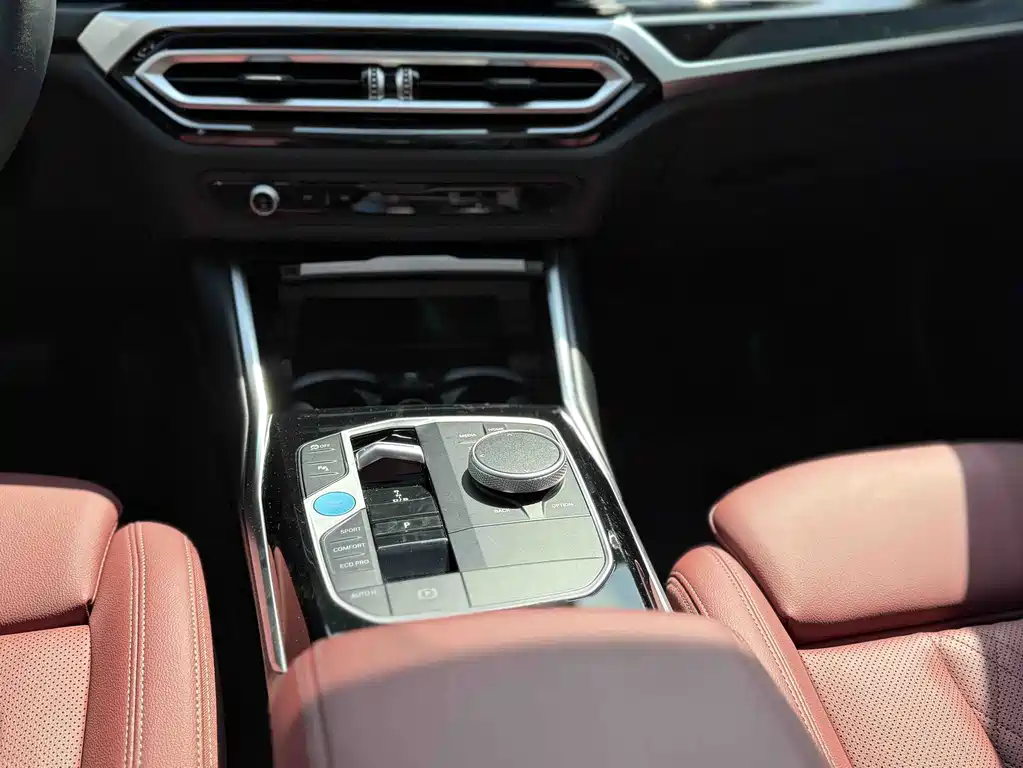 BMW i3 — миниатюра 10