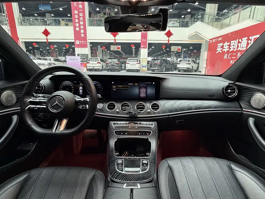 MERCEDES-BENZ E CLASS