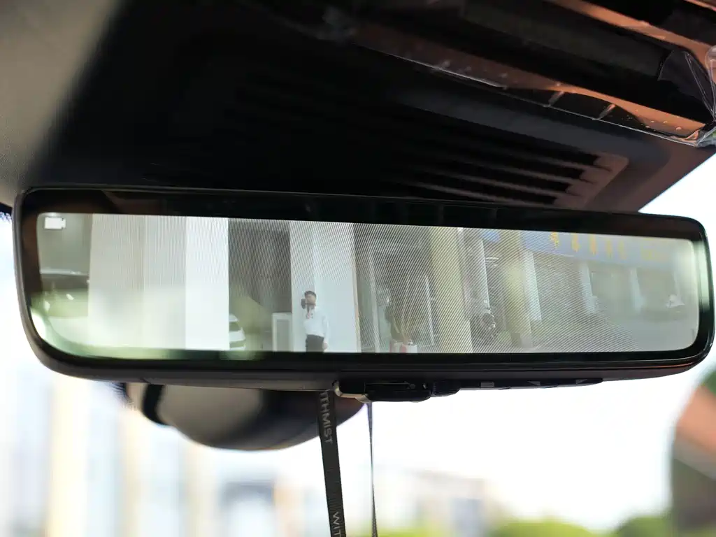 Land Rover Range Rover — миниатюра 10