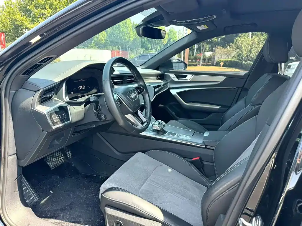 Audi A6L — миниатюра 6