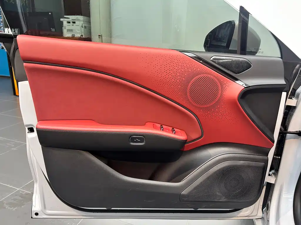 Zeekr 007GT — миниатюра 13