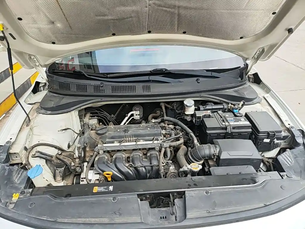 Hyundai Elantra — миниатюра 20