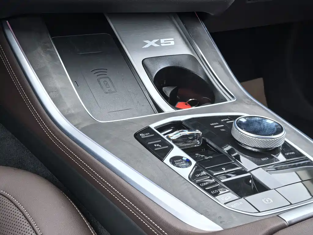 BMW X5 — миниатюра 17