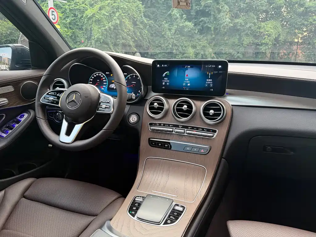 Mercedes-Benz GLC — миниатюра 4