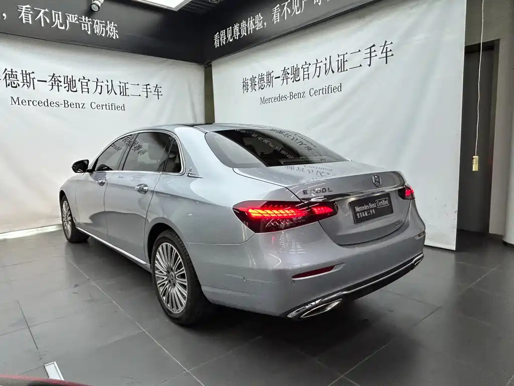 Mercedes-Benz E-Class — миниатюра 5