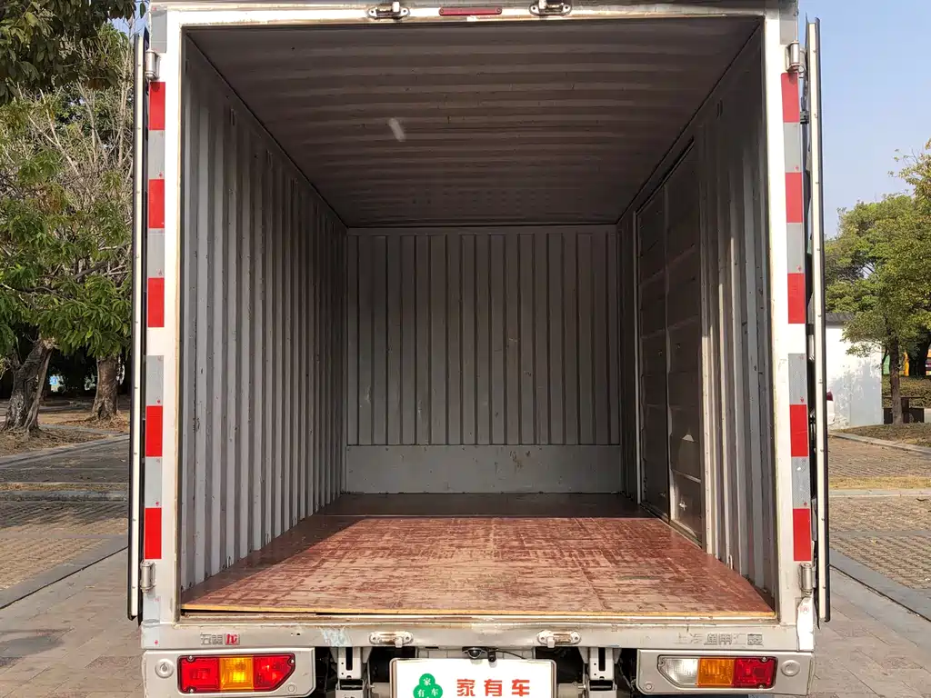 WULING WULING LONGKA