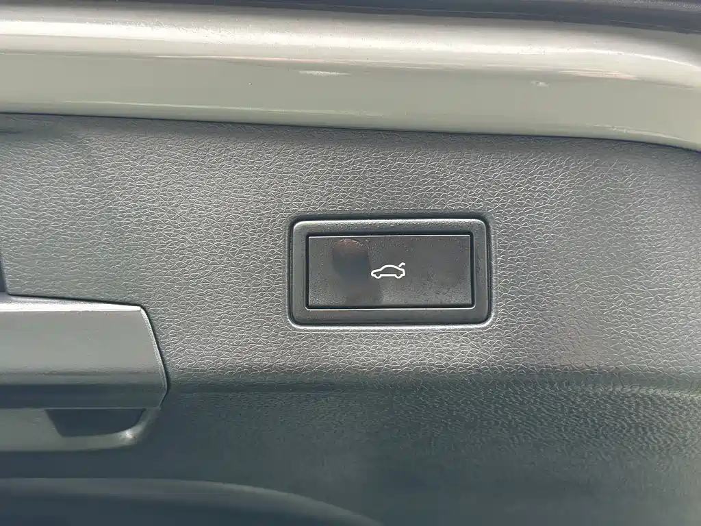 VOLKSWAGEN ID.4 CROZZ