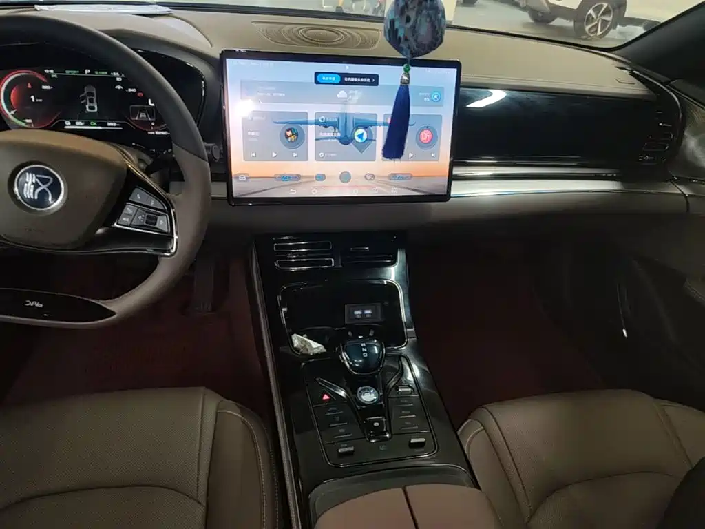 BYD Han — миниатюра 14