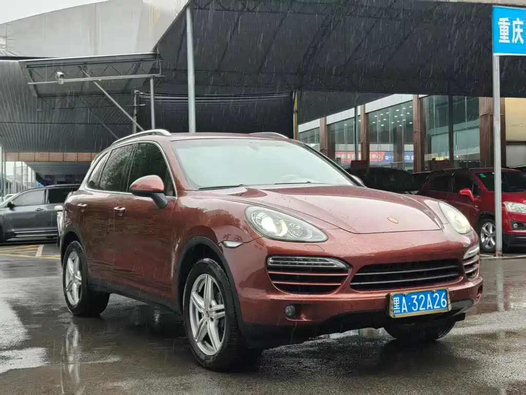 Porsche Cayenne — миниатюра 5