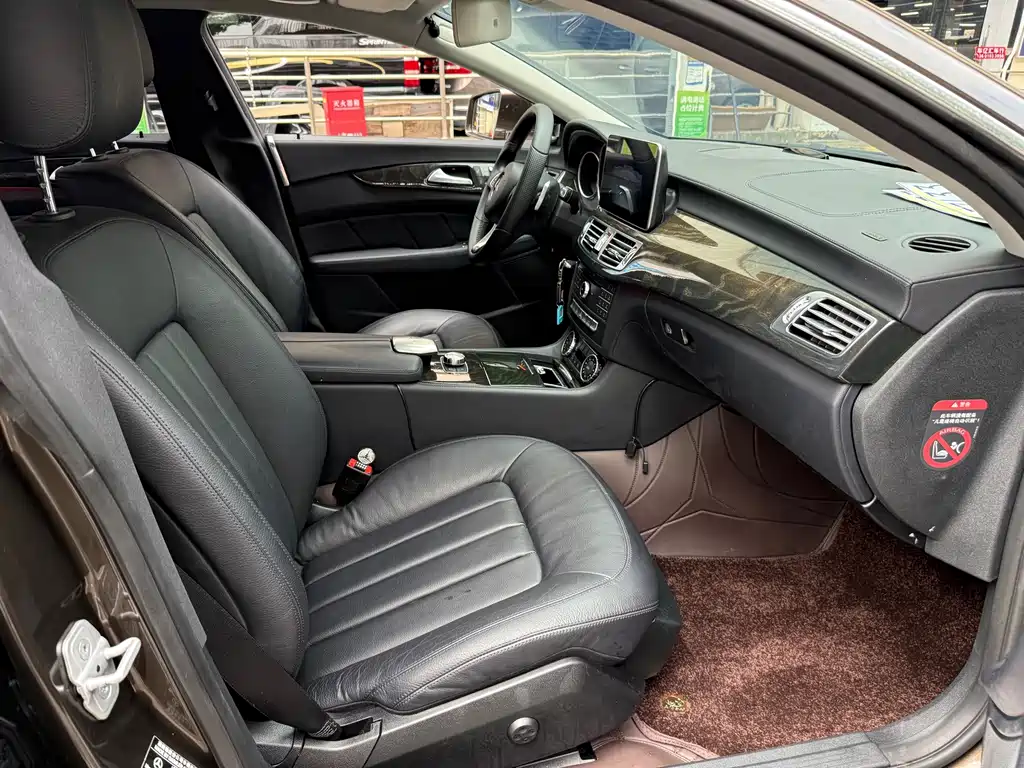 Mercedes-Benz CLS — миниатюра 7