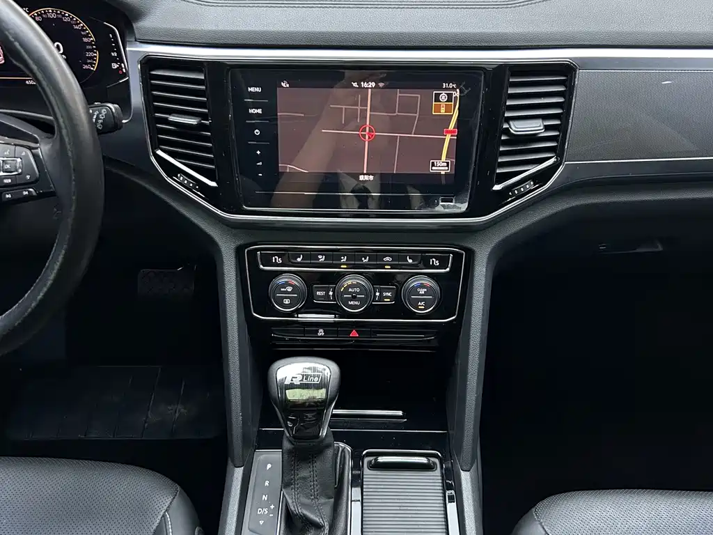 Volkswagen Teramont — миниатюра 18