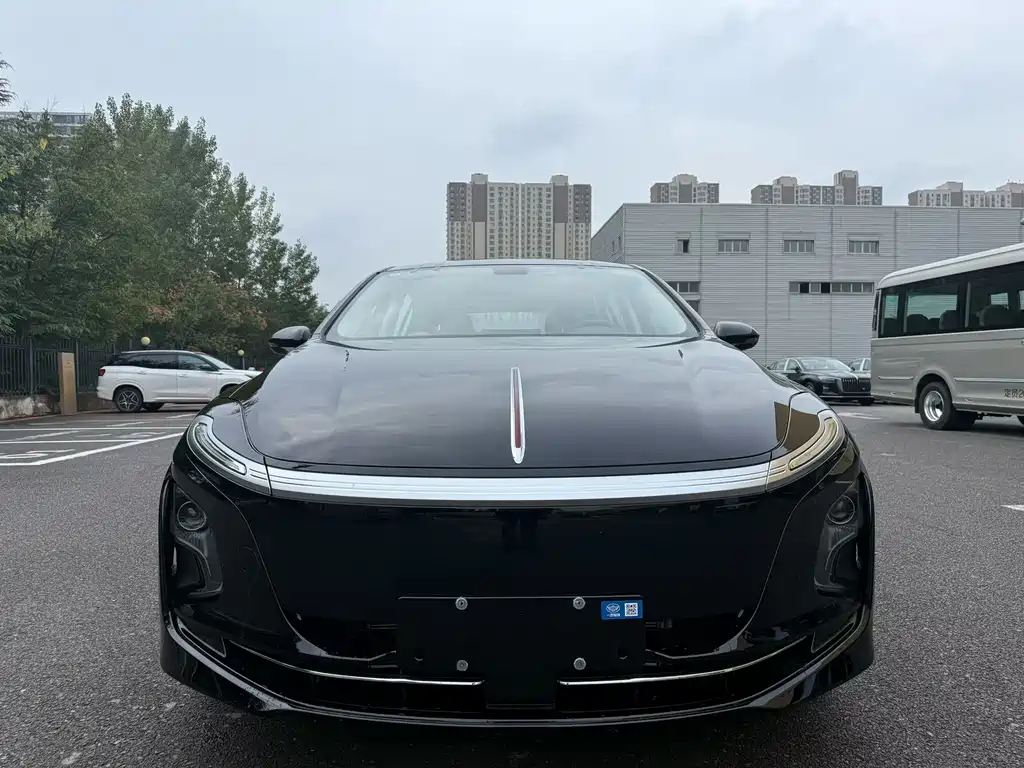 Hongqi Hongqi E-QM5 — миниатюра 2