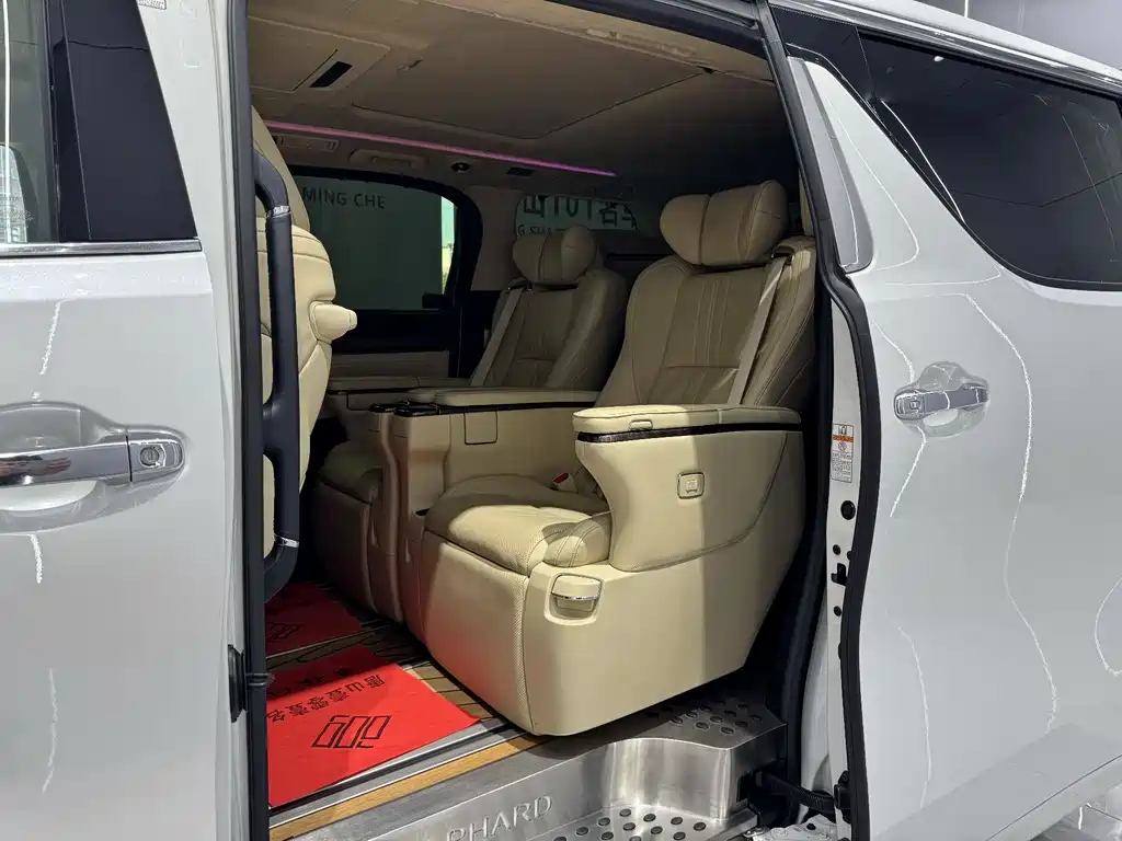 Toyota Alphard — фотографии объявления, Фото 19