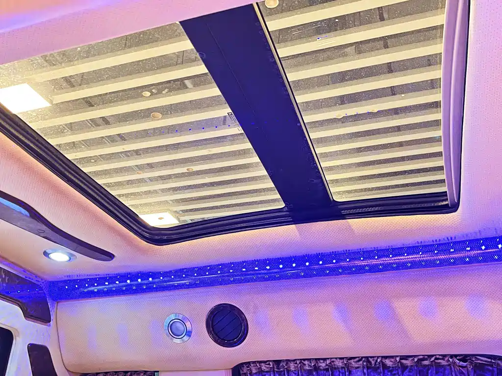 Lincoln Navigator — миниатюра 24