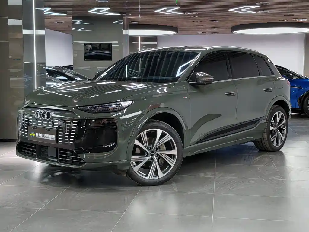 Audi 奥迪Q6L e-tron 2025