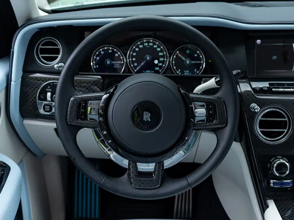 Rolls-Royce Cullinan — миниатюра 14