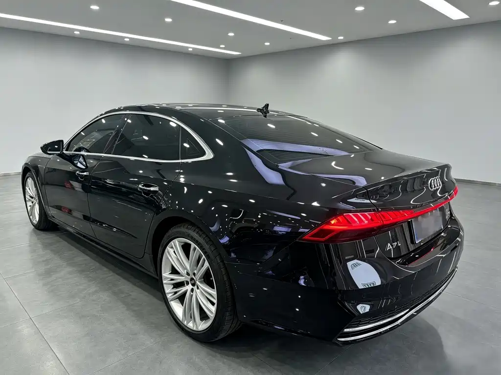 Audi A7L — миниатюра 9