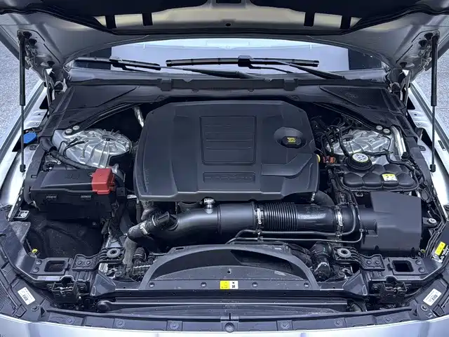 Jaguar XFL — миниатюра 14