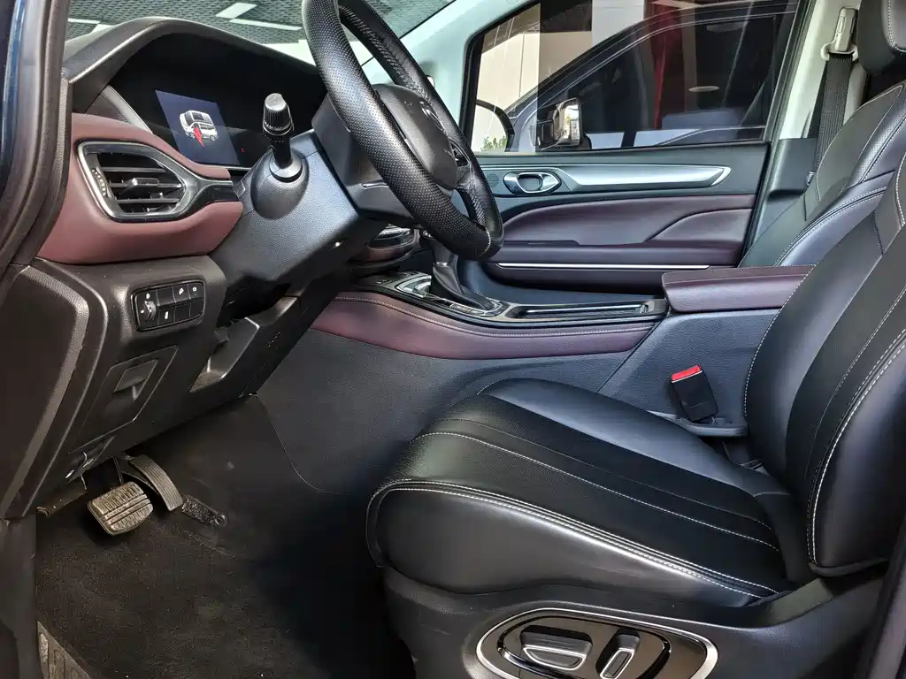 GAC Motor Trumpchi M6 — миниатюра 5