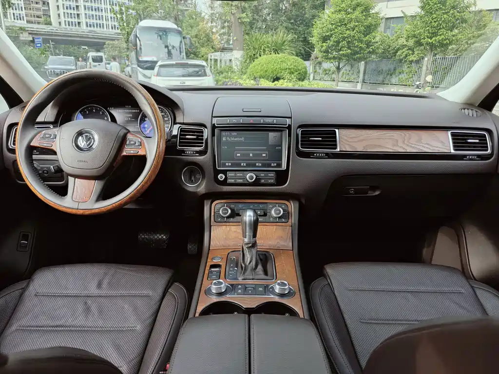 Volkswagen Touareg 2018 3.0TSI