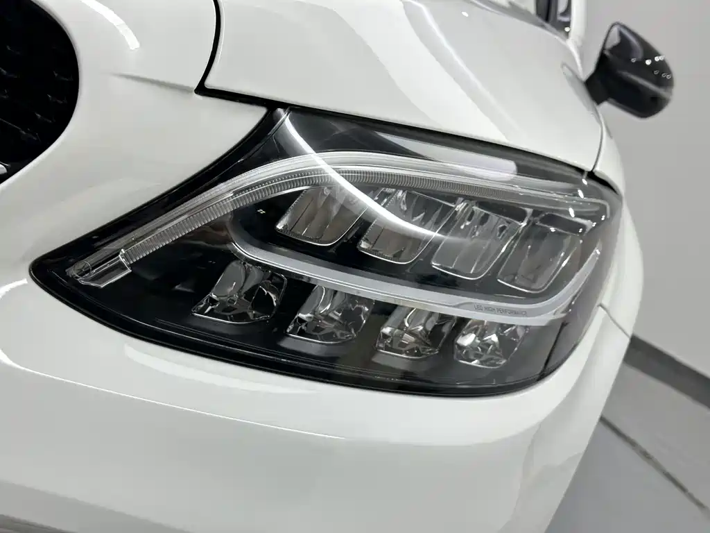 Mercedes-Benz C-Class (Import) — миниатюра 18
