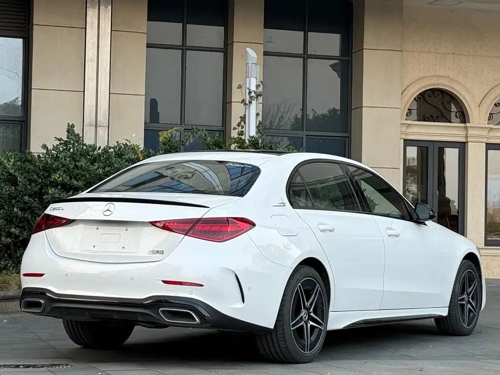 Mercedes-Benz C-Class — миниатюра 9