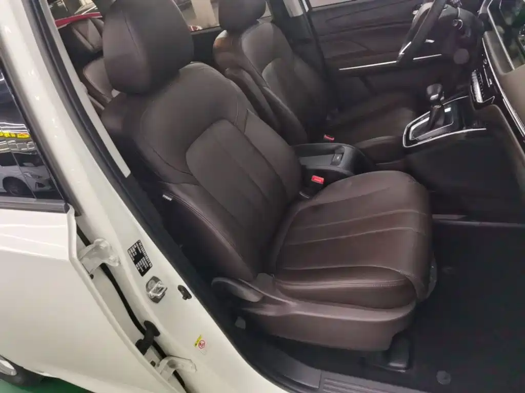 GAC Motor Trumpchi M6 — миниатюра 20