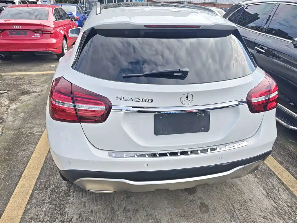 Mercedes-Benz GLA — миниатюра 15