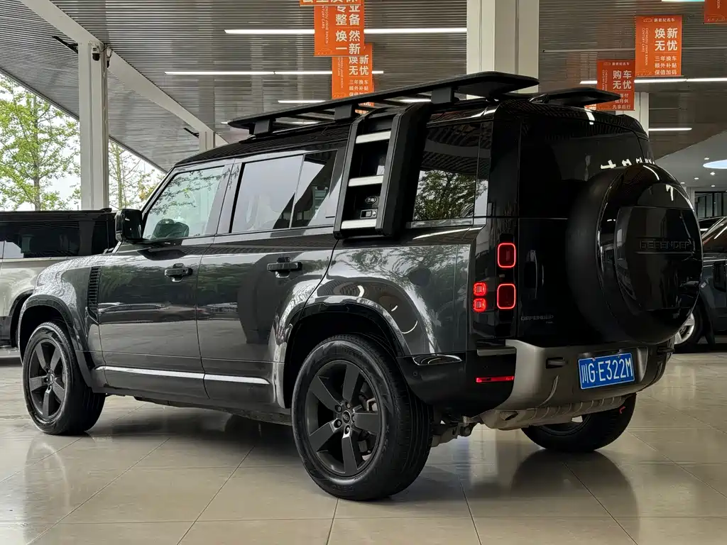 LAND ROVER  DEFENDER