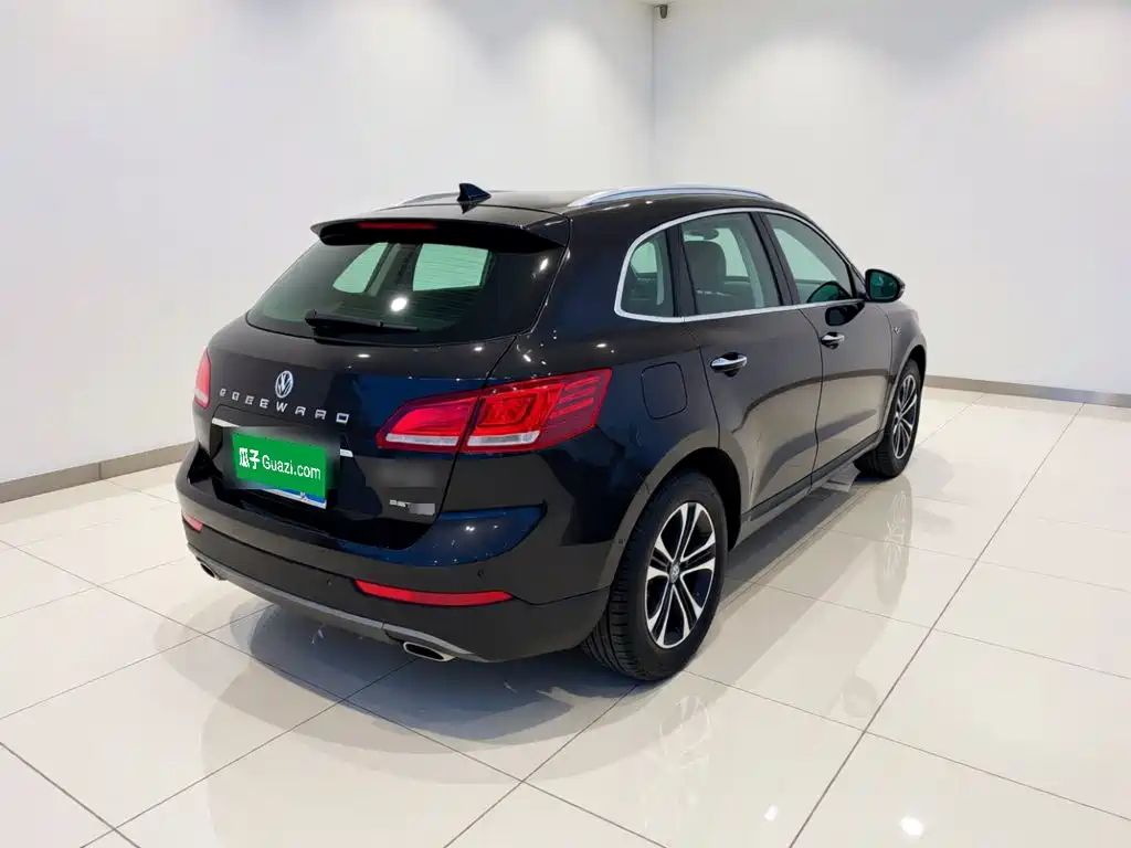 Borgward BX7 — миниатюра 6