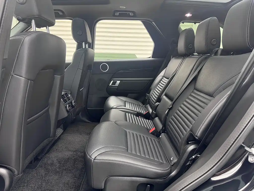 Land Rover Discovery 2025 360PS S