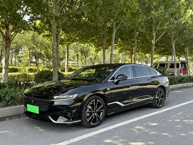 LANTU AUTOMOBILE LANTU CHASING LIGHT 2024