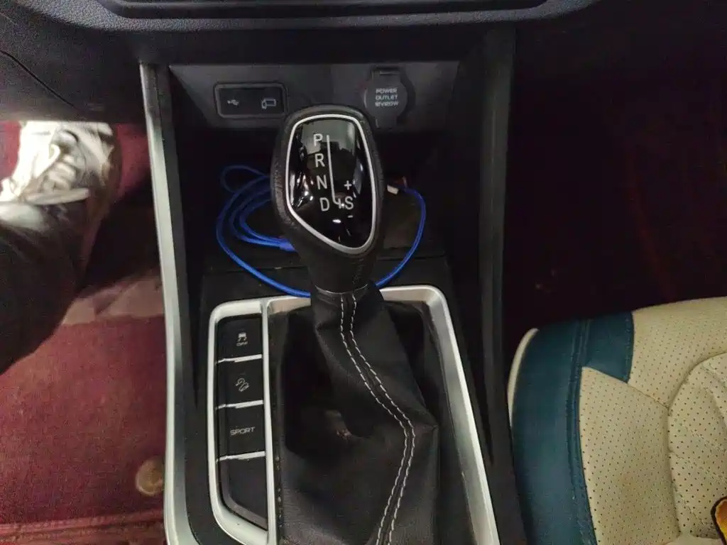 Geely Vision X3 — миниатюра 7