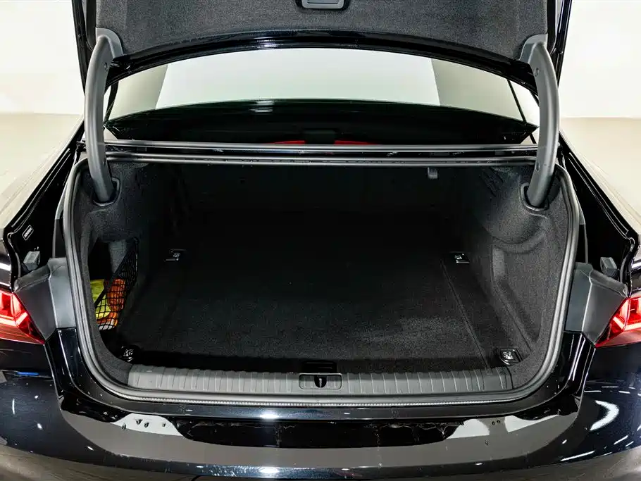 Audi A7L — миниатюра 23